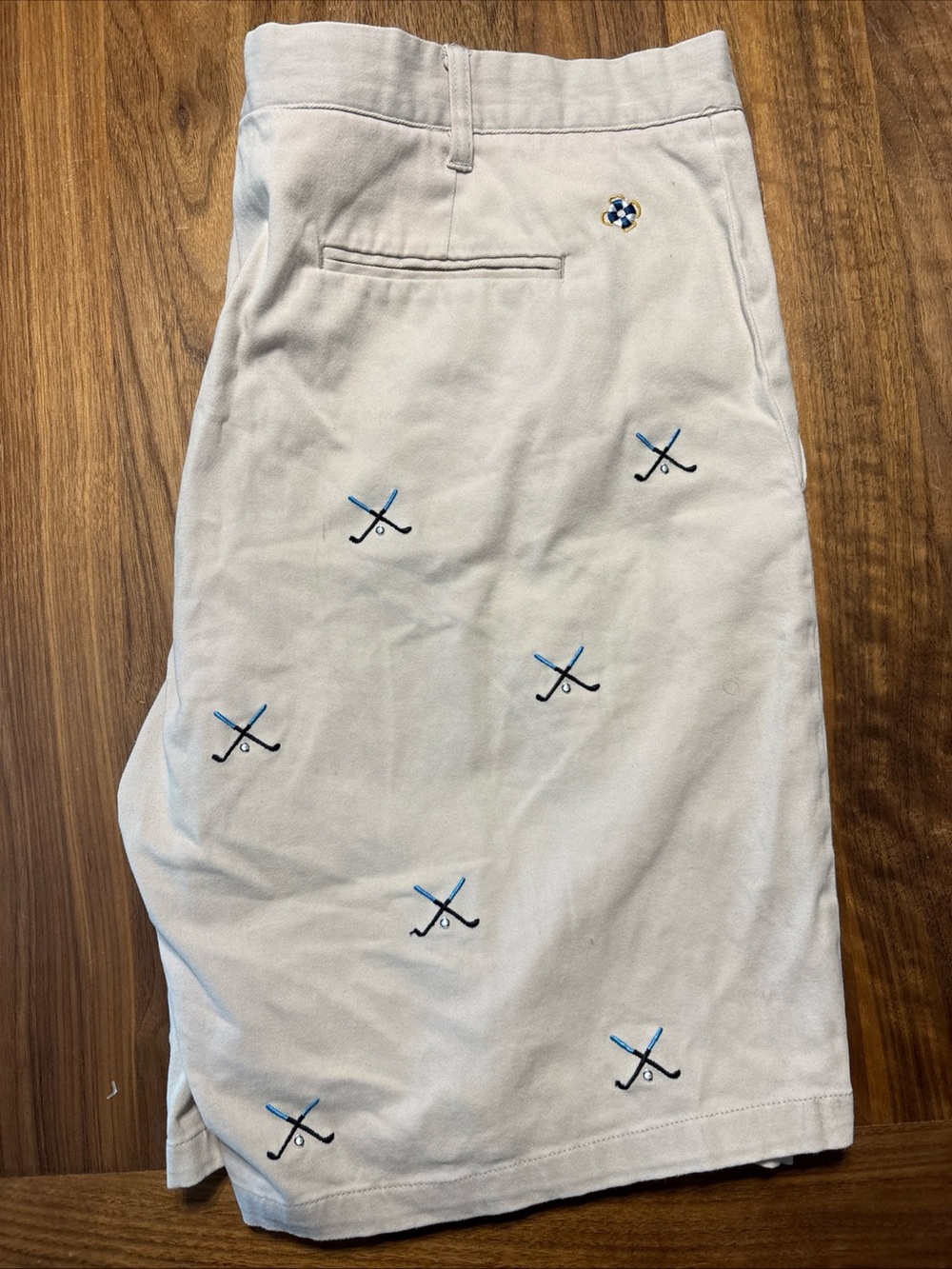 ⛳ Castaway Nantucket Men's 40 Classic Preppy Embroidered Golf Club Shorts Beige